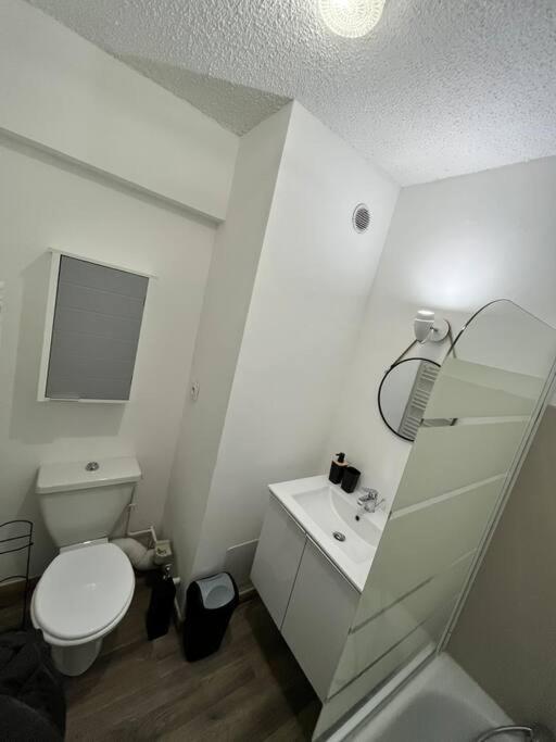Appartement Moderne & Chaleureux グレウー・レ・バン エクステリア 写真